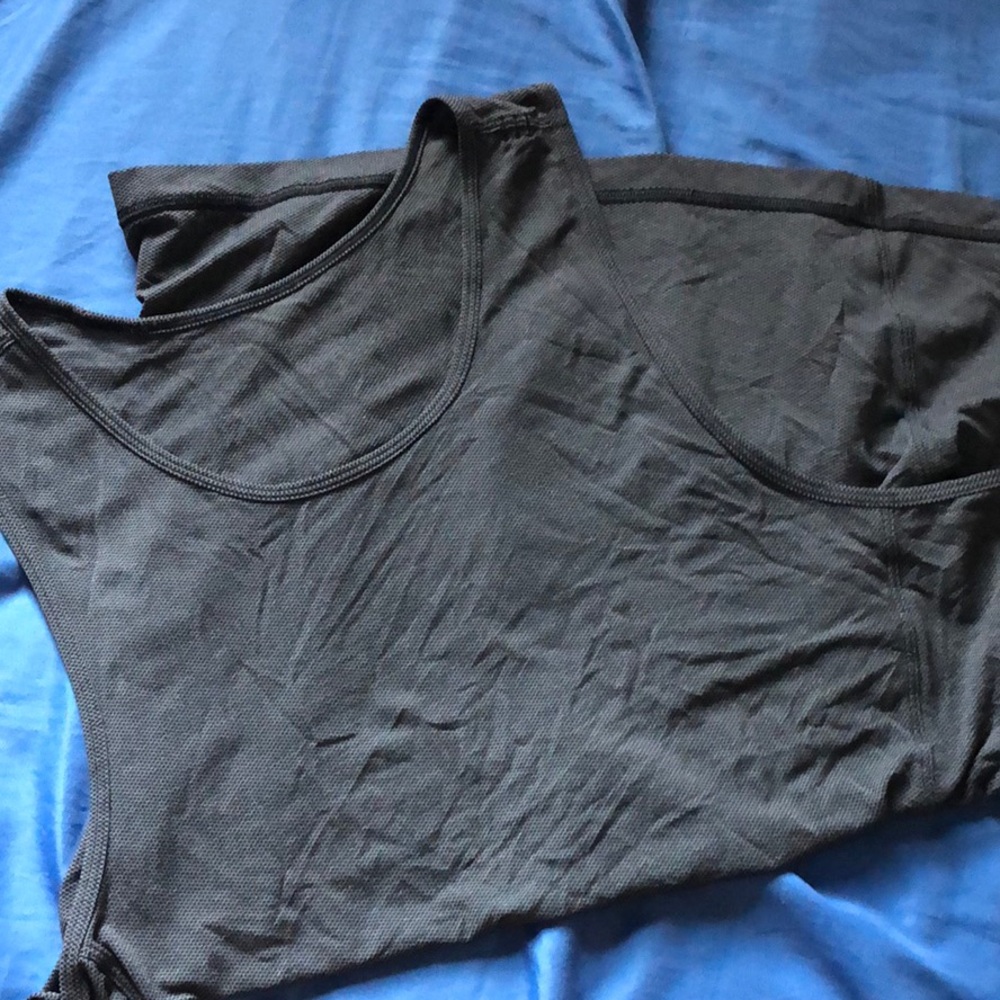 Men’s Lululemon workout tank size M for $40